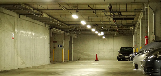 駐車場照明器具のLED化工事
